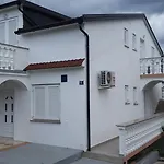 Novosel Apartman
