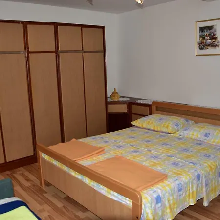 Novosel Apartment *